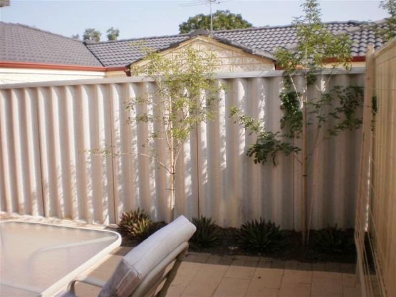 9b Escot Road, Innaloo WA 6018