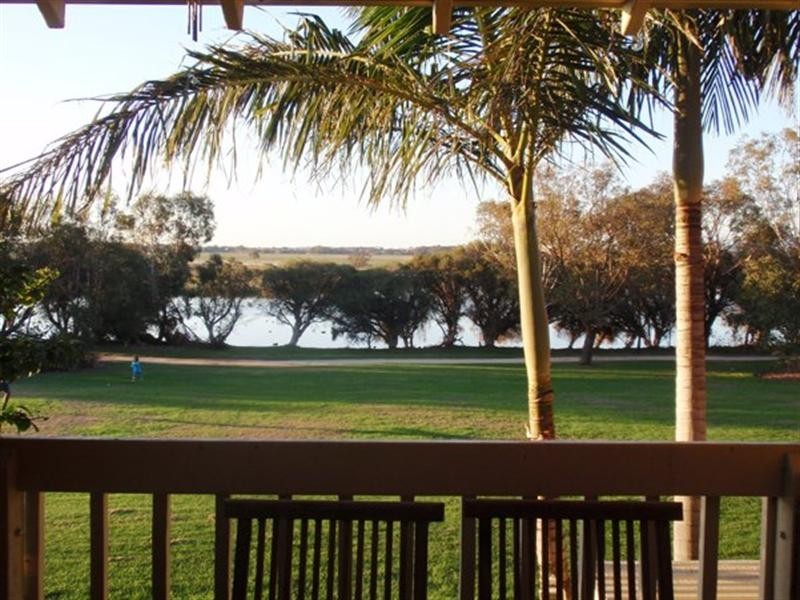 27/7 Waterway Court, Churchlands WA 6018