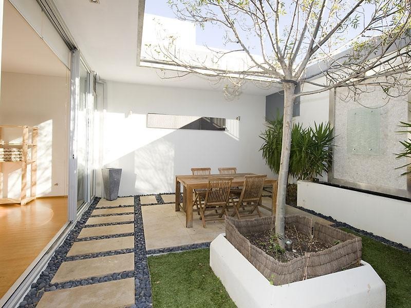 32 Mere View Way, Subiaco WA 6008
