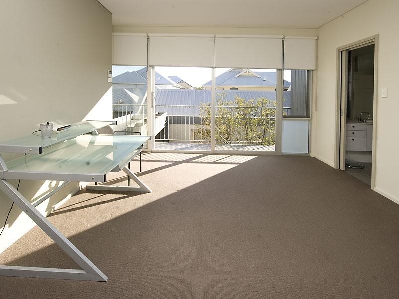 32 Mere View Way, Subiaco WA 6008