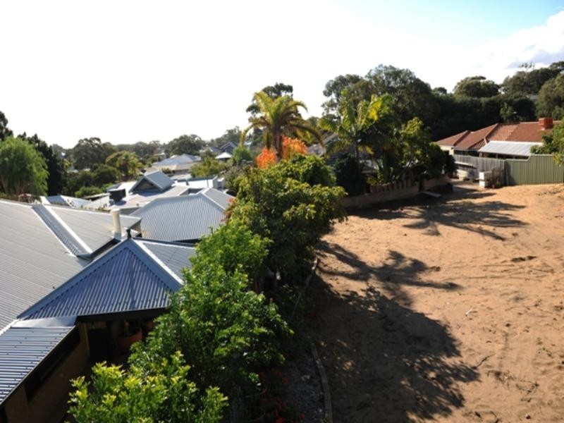 13a Luita Street, Wembley Downs WA 6019