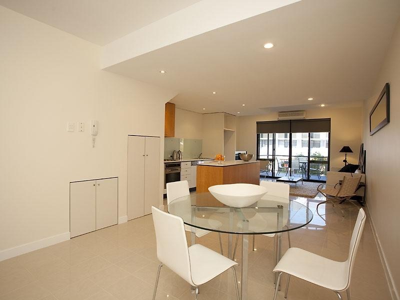 2/424 Roberts Road, Subiaco WA 6008