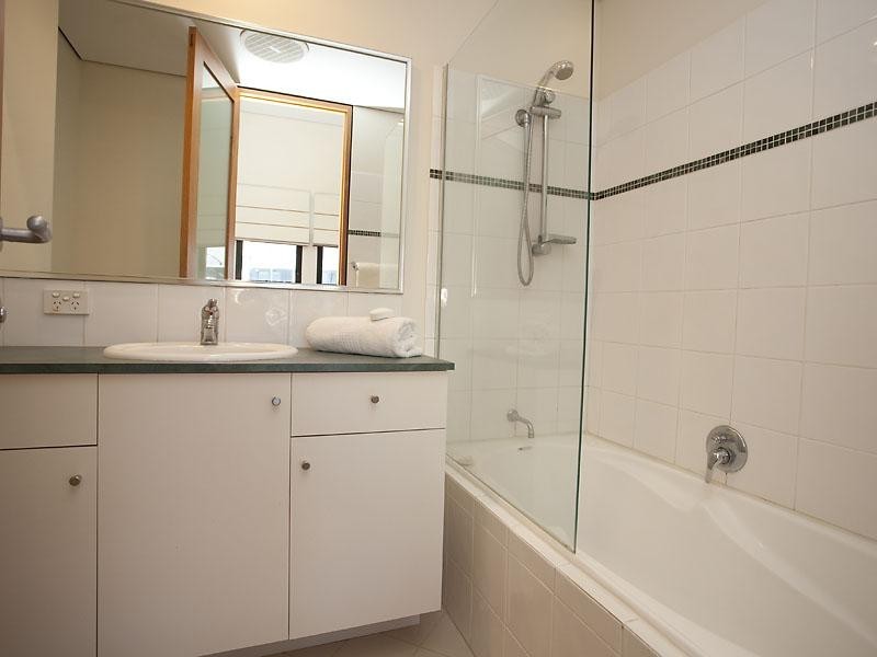 2/424 Roberts Road, Subiaco WA 6008