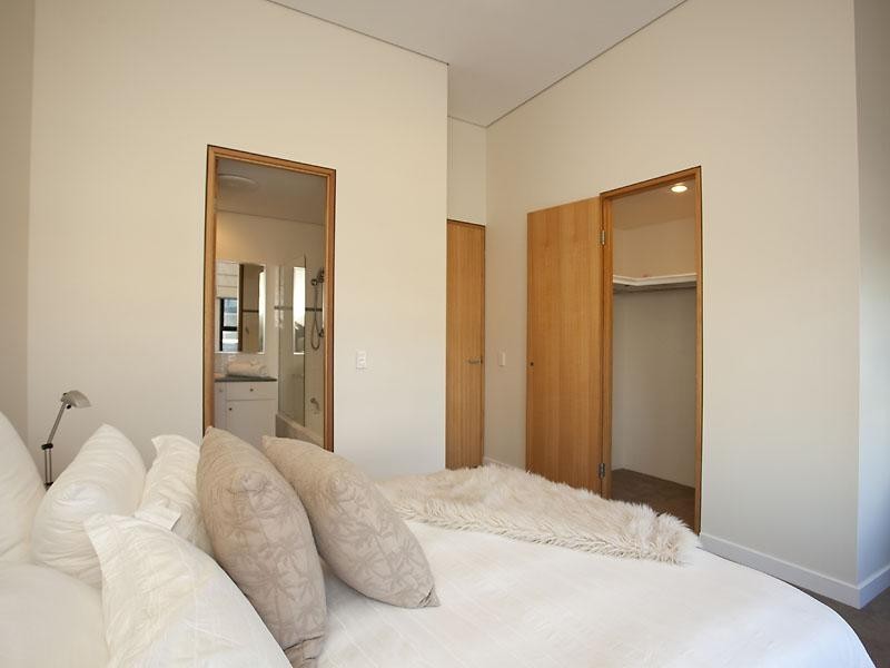 2/424 Roberts Road, Subiaco WA 6008