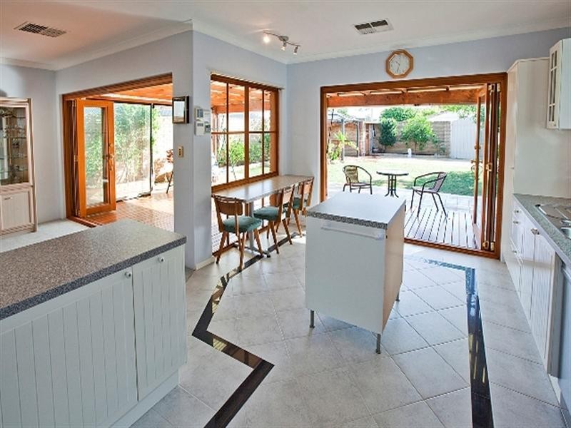 6 Cardigan Terrace, Jolimont WA 6014