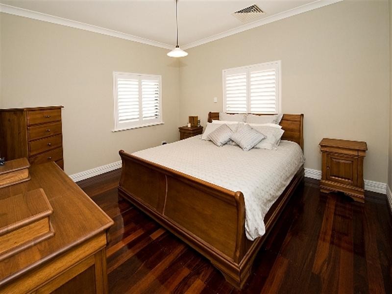 30 Jasmine Avenue, Subiaco WA 6008