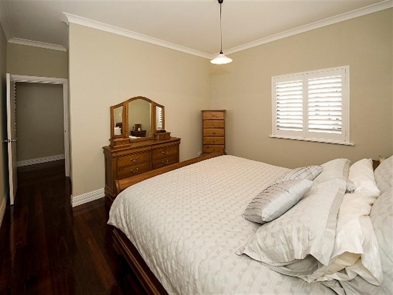 30 Jasmine Avenue, Subiaco WA 6008