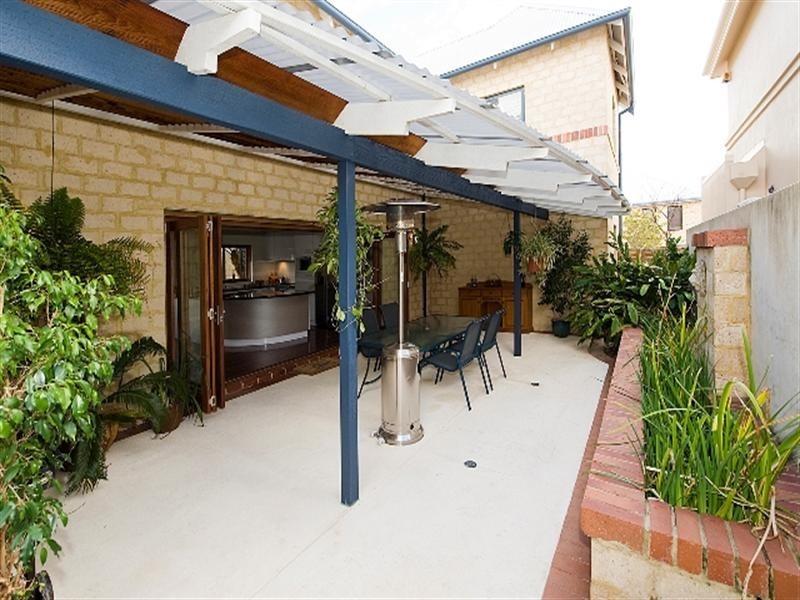 30 Jasmine Avenue, Subiaco WA 6008