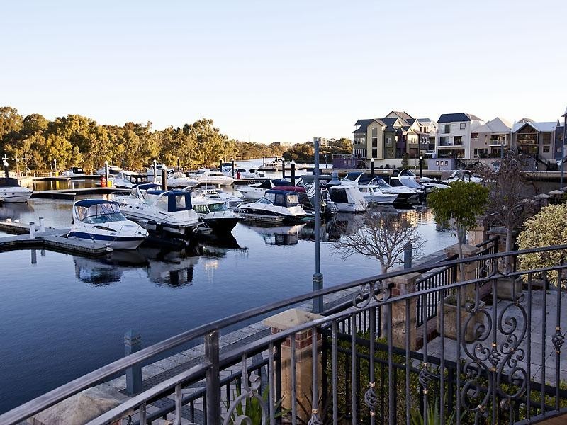 23 Tidewater Way, Ascot WA 6104