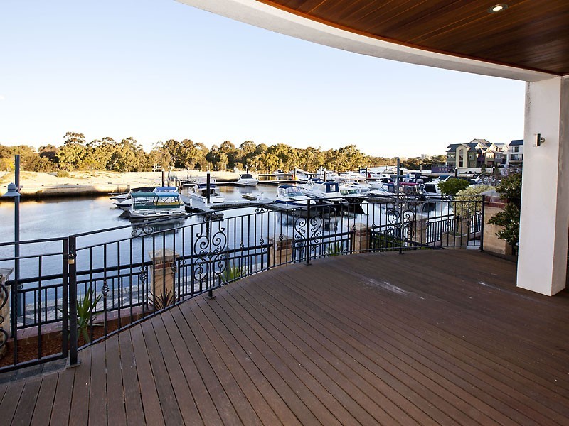 23 Tidewater Way, Ascot WA 6104