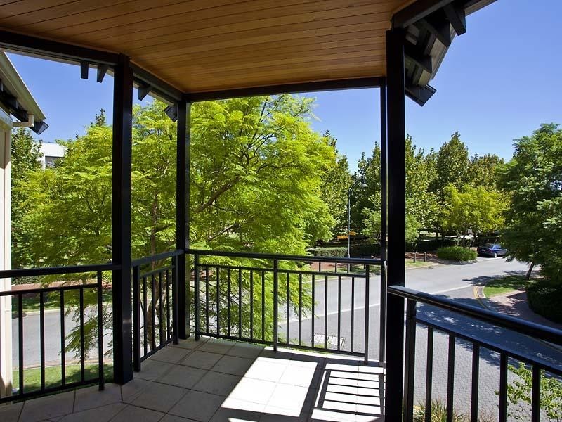 28 Mere View Way, Subiaco WA 6008