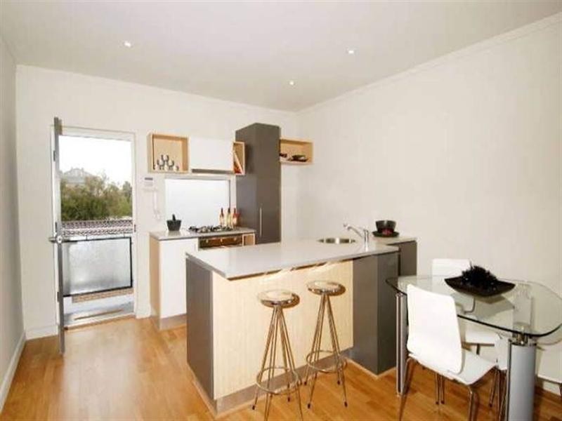 8/159 Labouchere Road, Como WA 6152