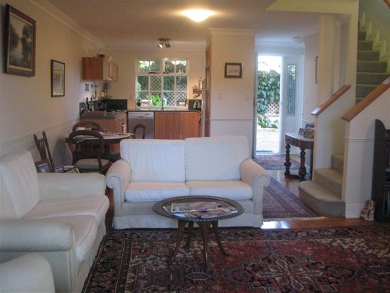 2/25 Barnfield Road, Claremont WA 6010