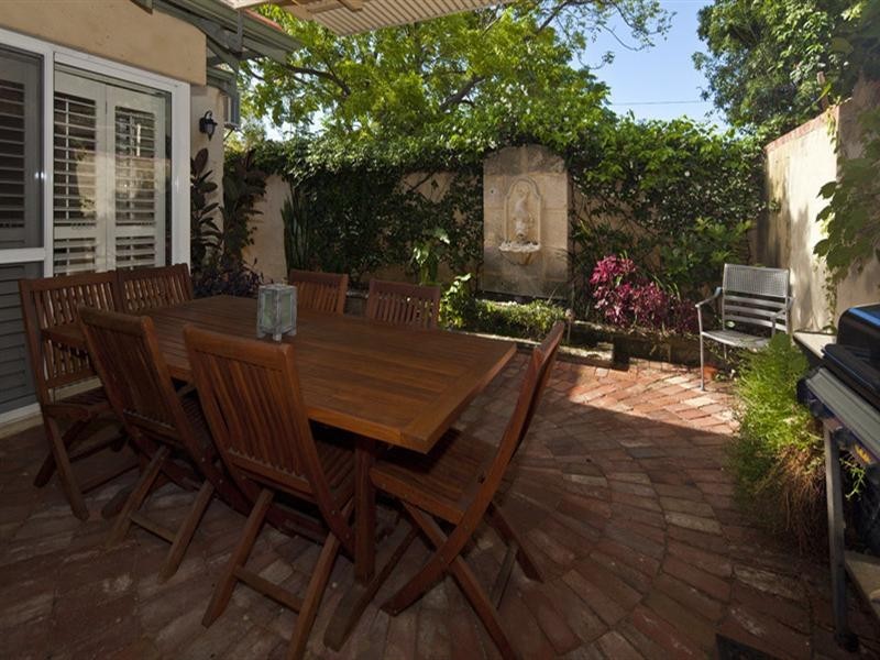 2/25 Barnfield Road, Claremont WA 6010