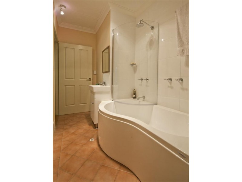 2/25 Barnfield Road, Claremont WA 6010