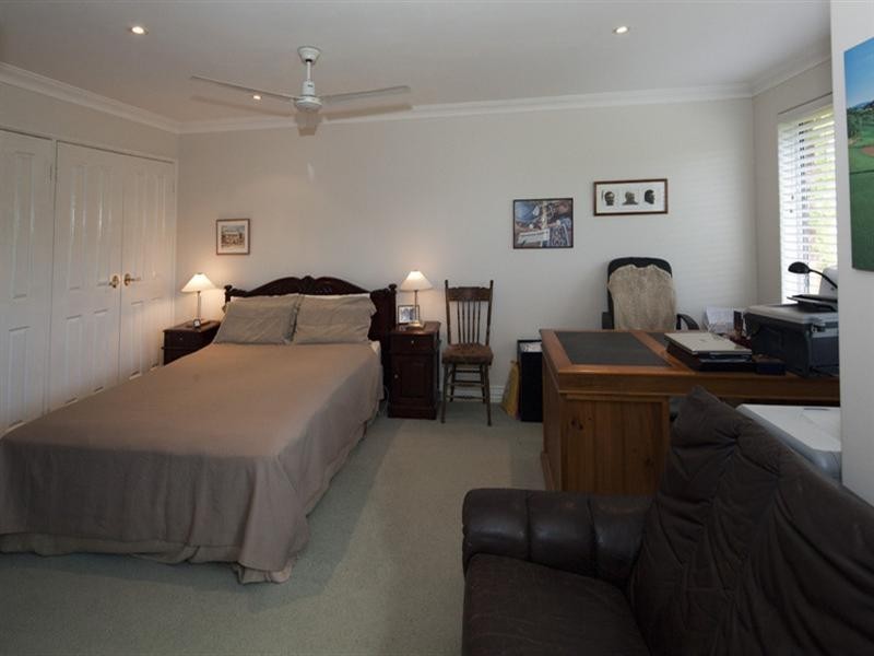 2/25 Barnfield Road, Claremont WA 6010