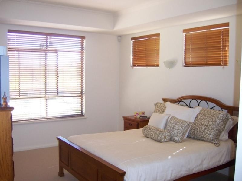 2/2 Brigid Road, Subiaco WA 6008