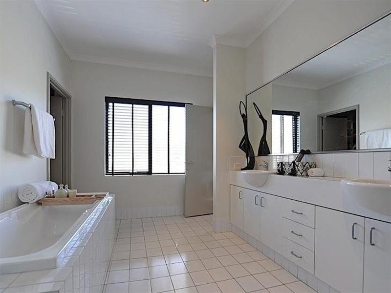 6 Darbon Crescent, Subiaco WA 6008