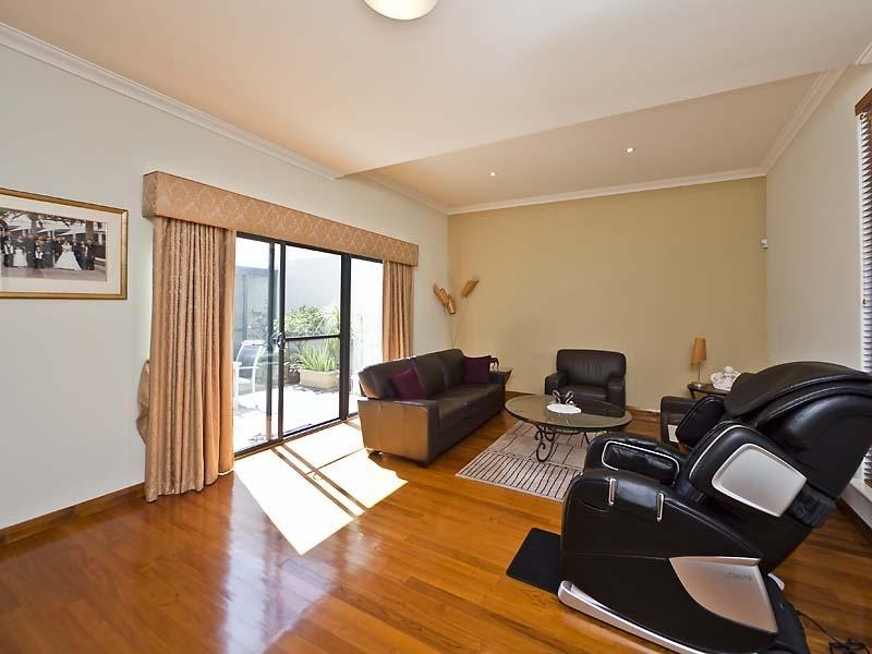18 Allora Avenue, Subiaco WA 6008