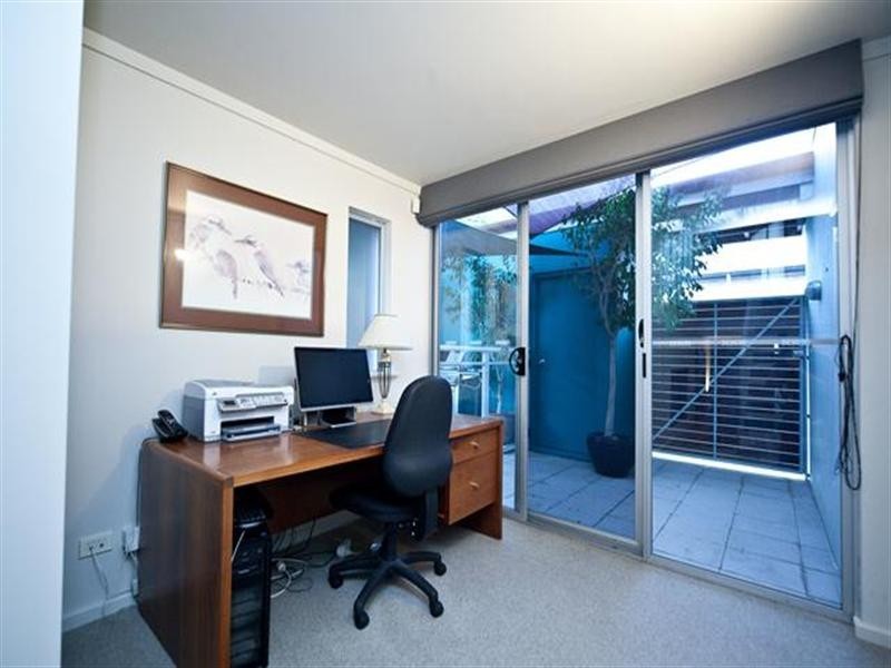 107 Salvado Road, Subiaco WA 6008