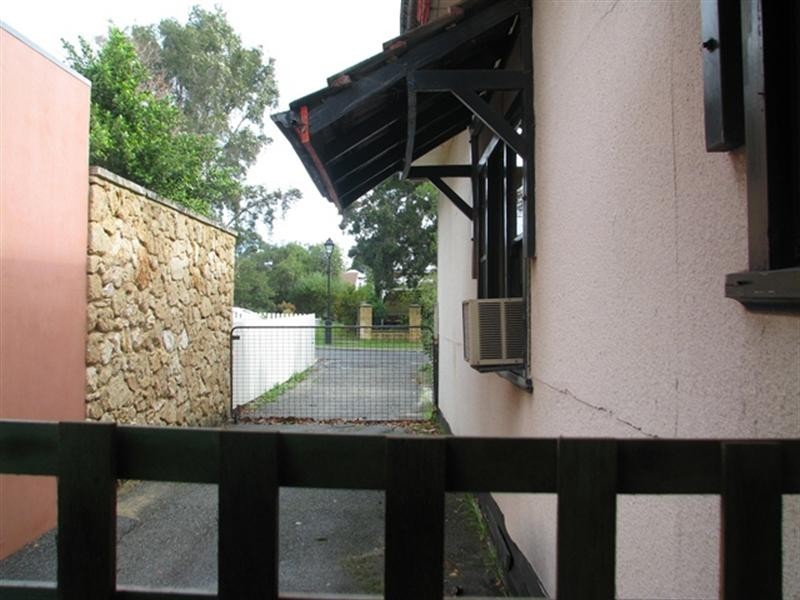 8 Rosebery Street, Jolimont WA 6014