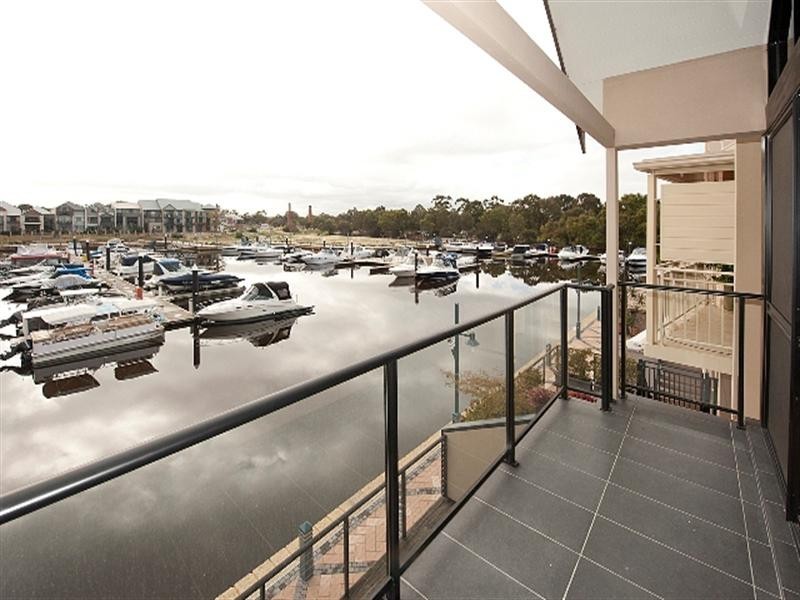 7/51 Tidewater Way, Ascot WA 6104