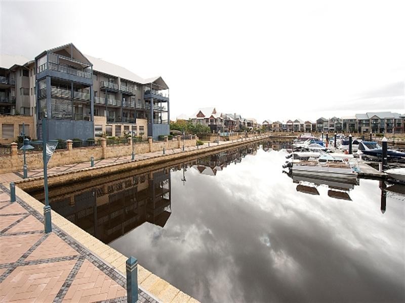 7/51 Tidewater Way, Ascot WA 6104