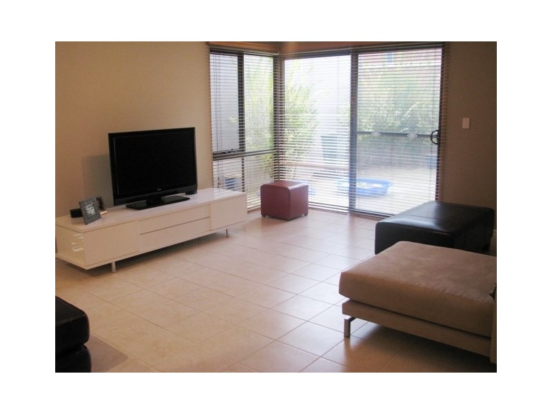 3/2 Marlow Street, Wembley WA 6014