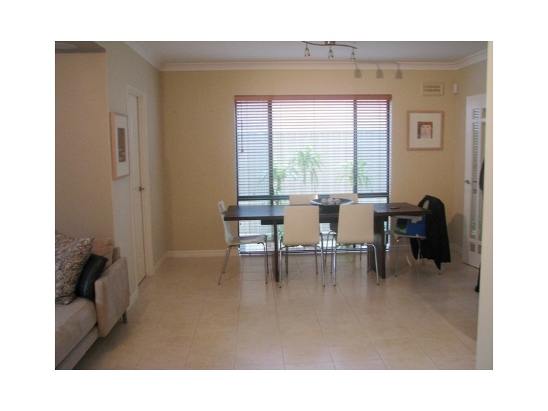 3/2 Marlow Street, Wembley WA 6014