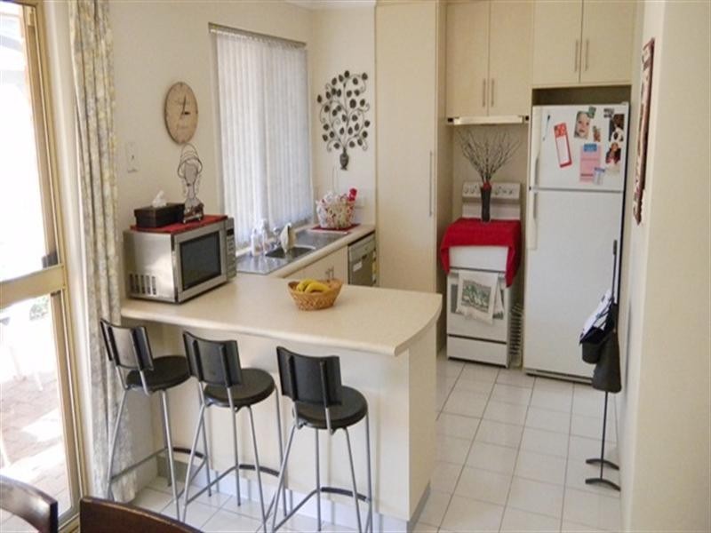 2/19 Pollard Street, Glendalough WA 6016