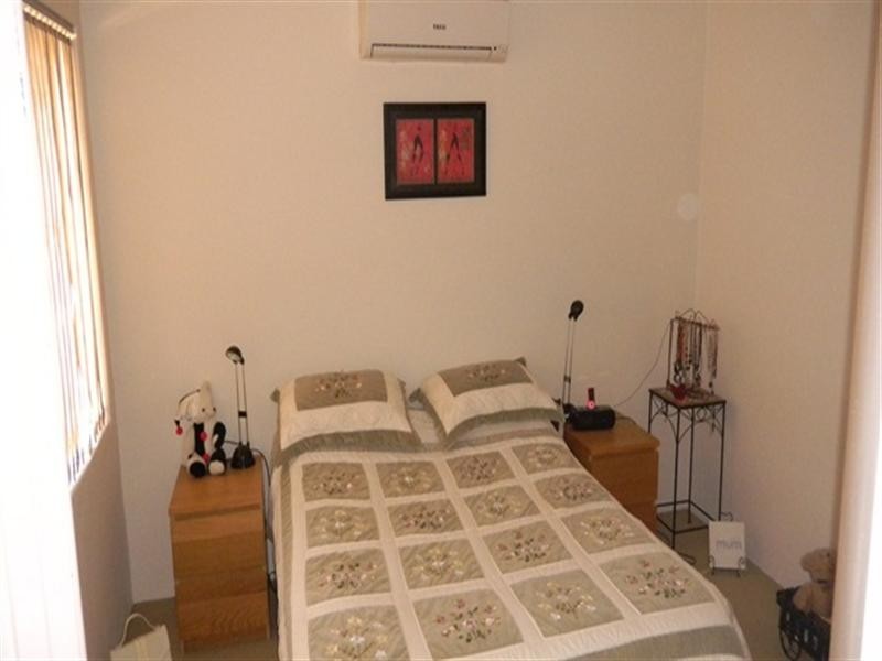 2/19 Pollard Street, Glendalough WA 6016