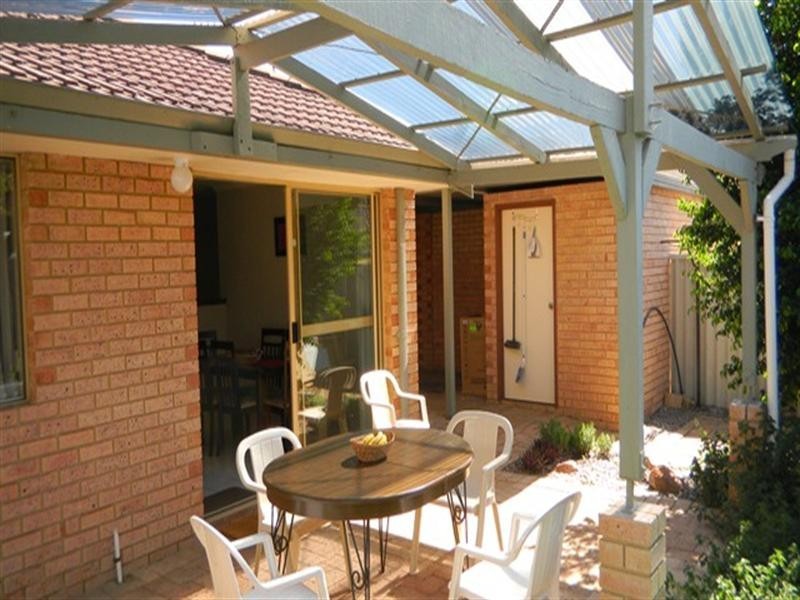 2/19 Pollard Street, Glendalough WA 6016