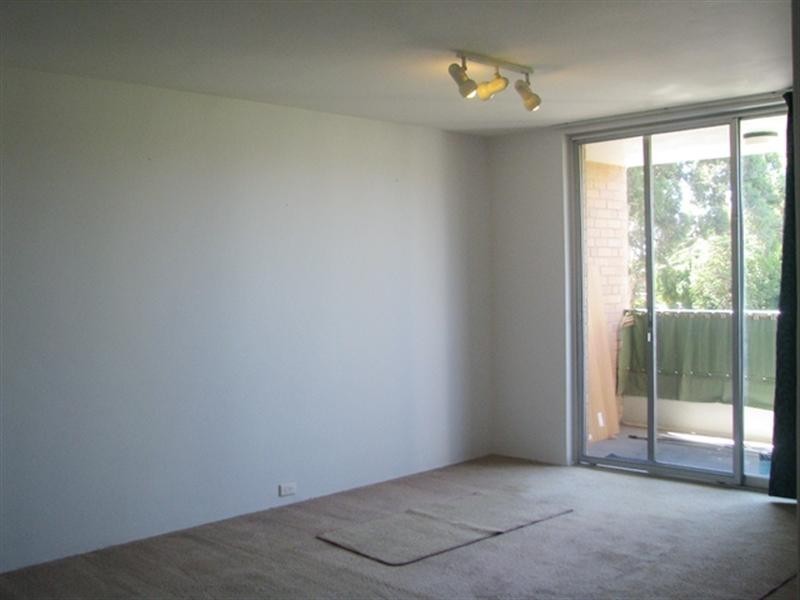 14/16 Leeder Street, Glendalough WA 6016