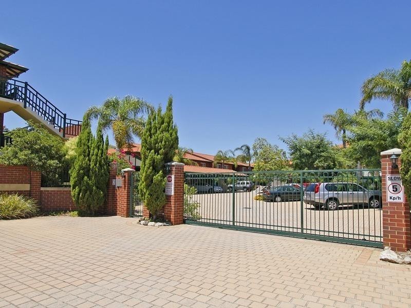 28/64 Moondine Drive, Wembley WA 6014