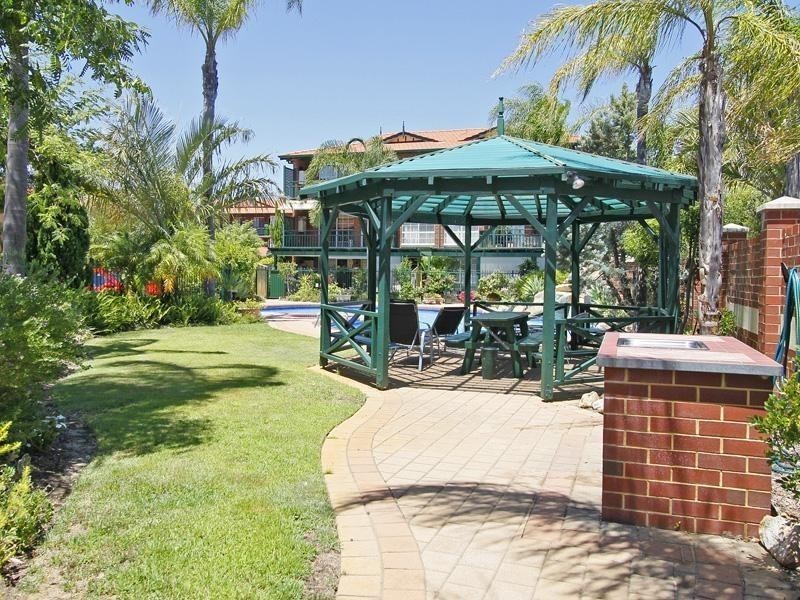 28/64 Moondine Drive, Wembley WA 6014