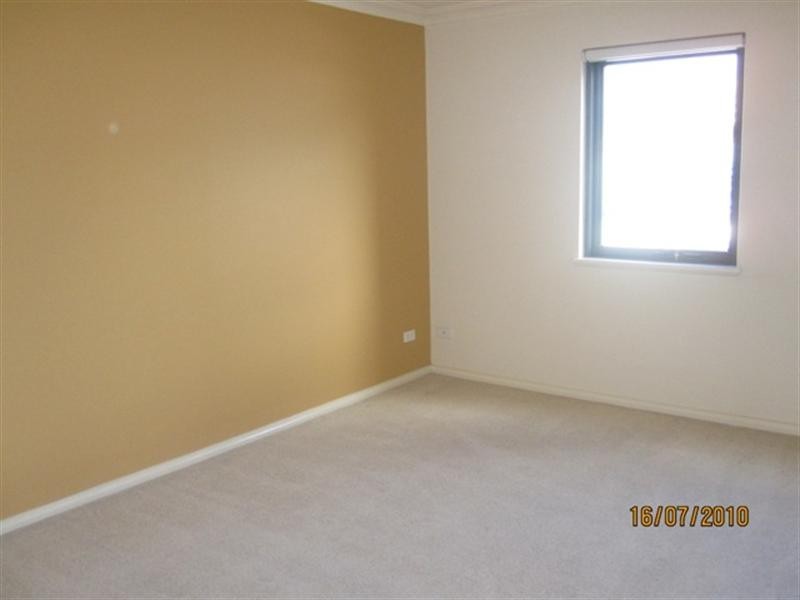 4/2 Agnew Way, Subiaco WA 6008