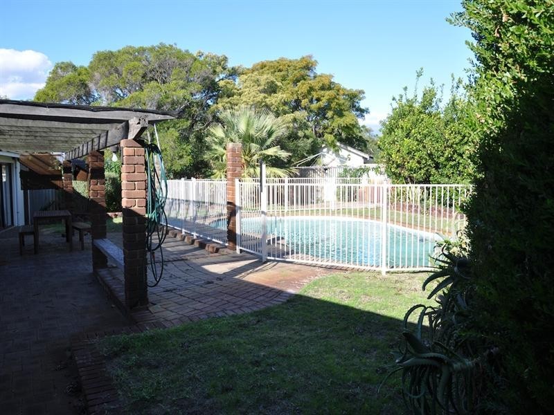 3 Dumfries Road, Floreat WA 6014