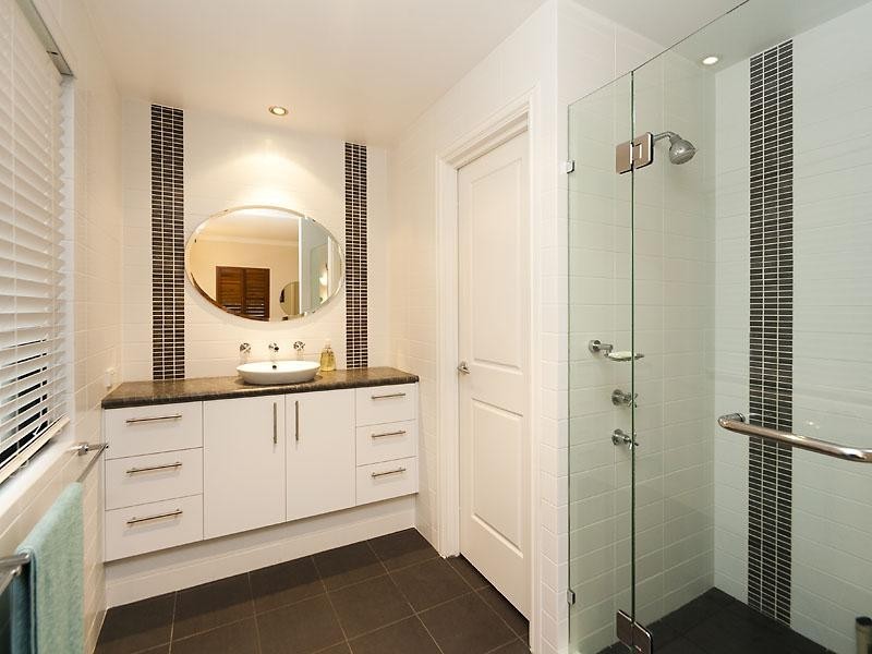 4 Olga Place, Daglish WA 6008