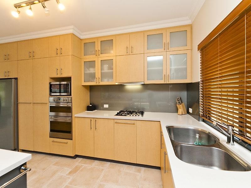 4 Olga Place, Daglish WA 6008
