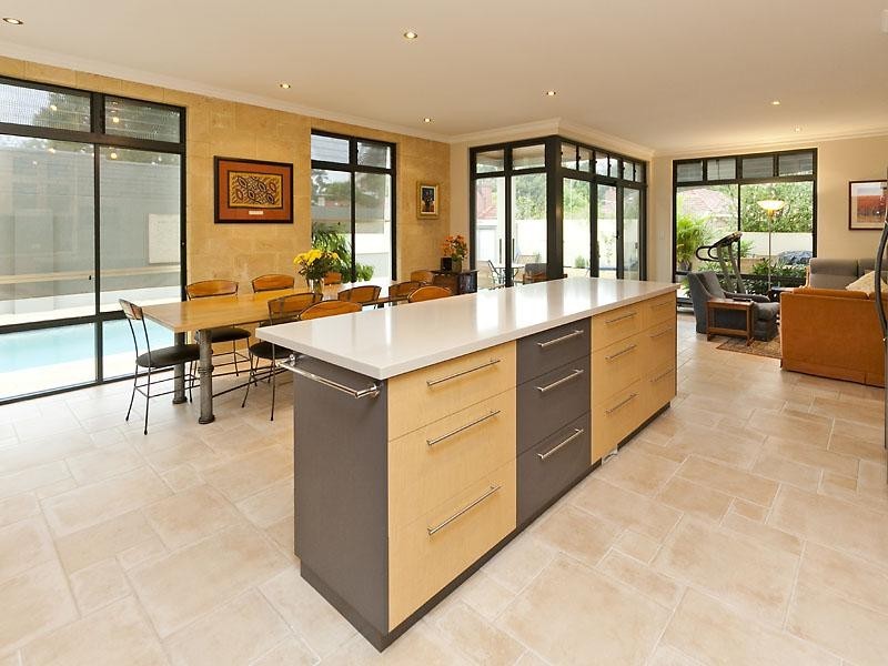 4 Olga Place, Daglish WA 6008