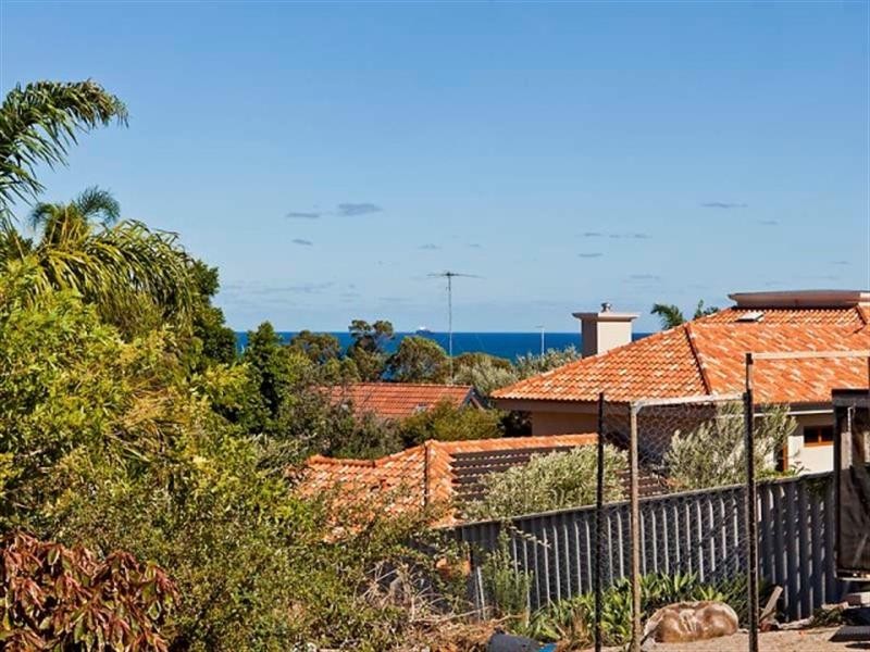 26 Hovea Crescent, City Beach WA 6015