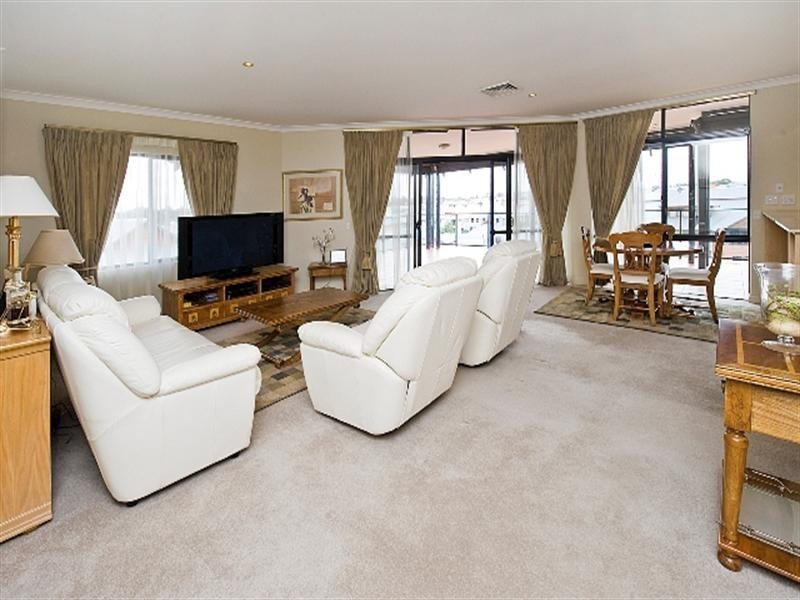 125/6 Tighe Street, Jolimont WA 6014