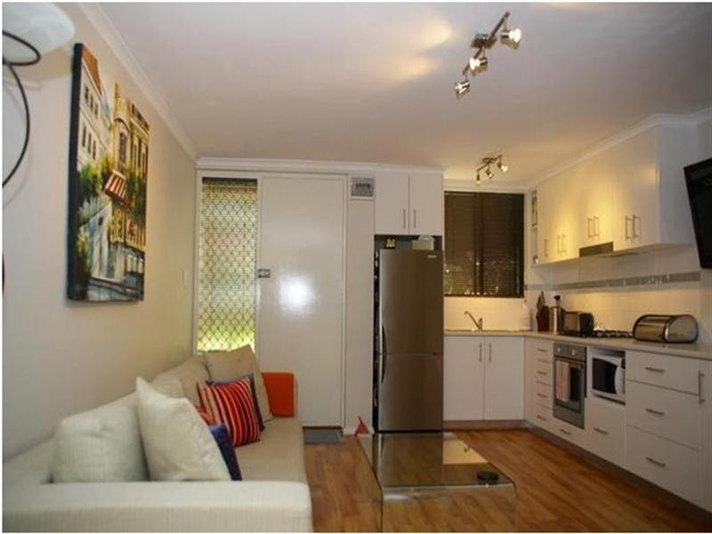 8c/25 Herdsman Parade, Wembley WA 6014