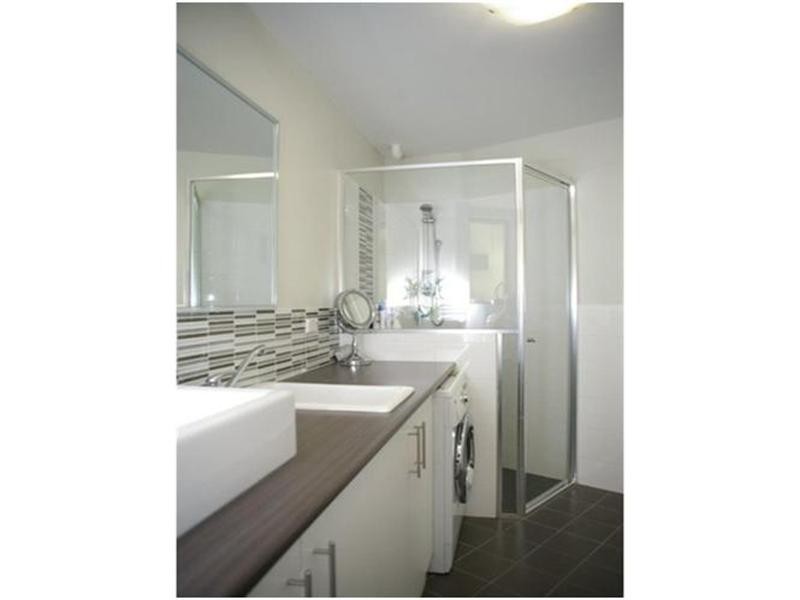 8c/25 Herdsman Parade, Wembley WA 6014