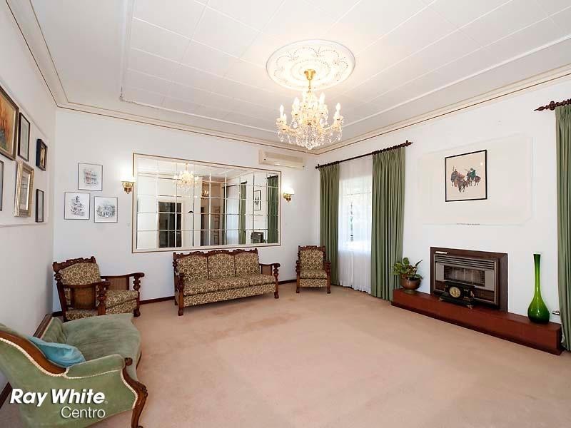 32 Hovea Crescent, City Beach WA 6015