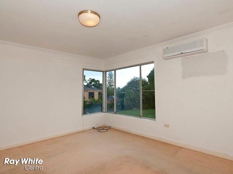 32 Hovea Crescent, City Beach WA 6015