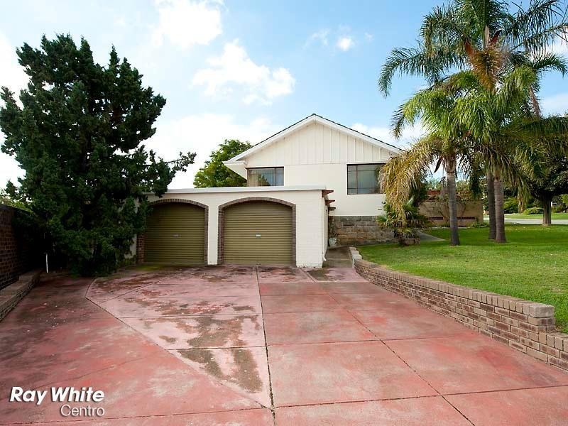 32 Hovea Crescent, City Beach WA 6015