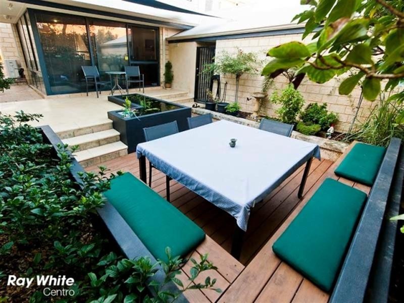 38 Coral Tree Avenue, Subiaco WA 6008