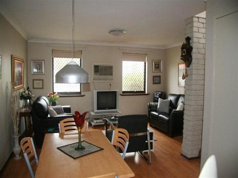 10/6 Leslie Street, Mandurah WA 6210