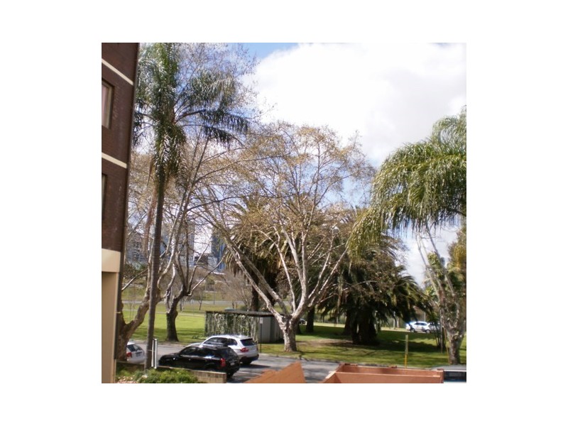 6/134 Mounts Bay Road, Perth WA 6000